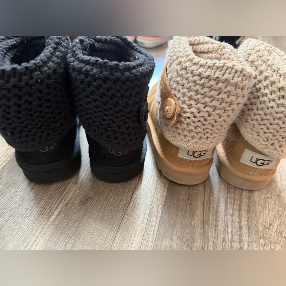 Uggs Girls Bundle Cozy Black Tan Size 13 kids - Picture 2 of 7